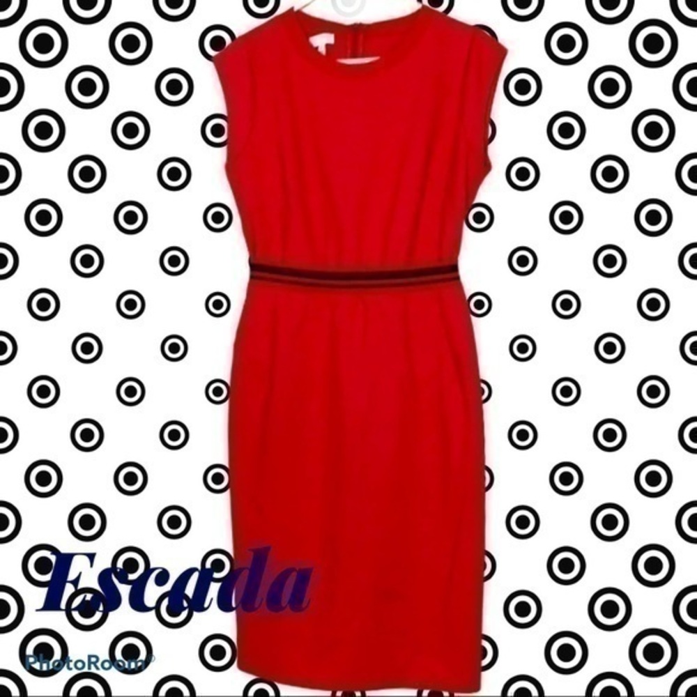 Escada Sport Red & Blue flattering comfortable dress